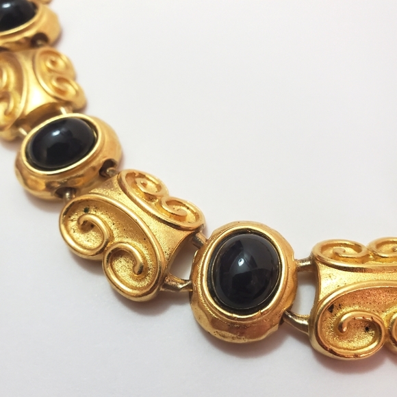 Vintage Oscar de la Renta - Gold Tone Statement Necklace with Black Cabochons - Picture 4 of 11